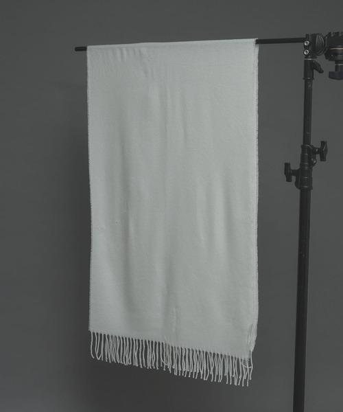 SENSE OF PLACE by URBAN RESEARCH(センスオブプレイスバイアーバンリサーチ)の「ウォッシャブル大判ストール(60cm巾)(マフラー・メンズ・ブラック/グレー/ブルー/アイボリー/ミント・ONE)」の2枚目の写真