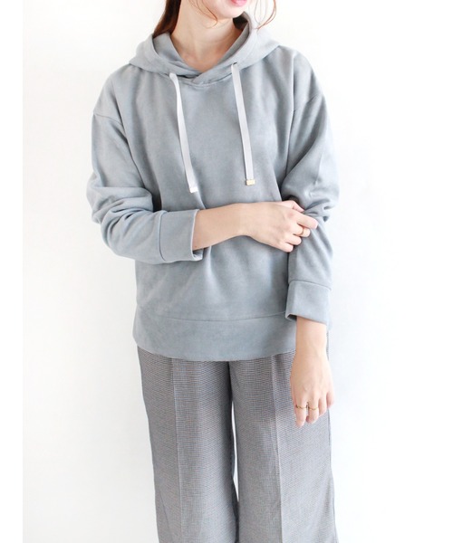 Te chichi(テチチ)の「ピーチスエード調パーカー(パーカー・レディース・ベージュ/ブルー/モカ・フリ-)」の3枚目の写真