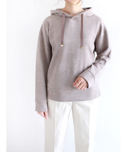 Te chichi(テチチ)の「ピーチスエード調パーカー(パーカー・レディース・ベージュ/ブルー/モカ・フリ-)」の1枚目の写真