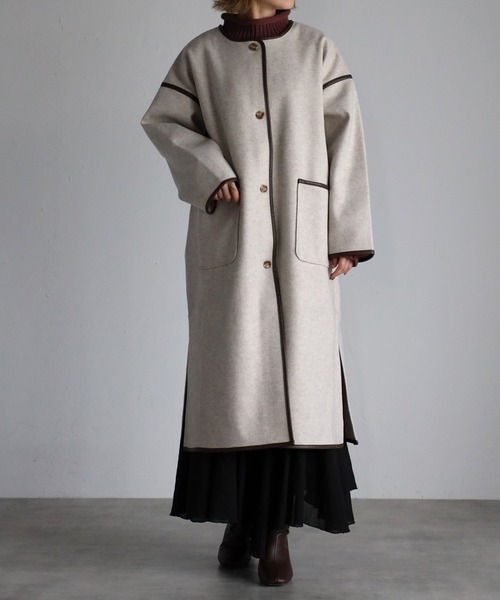 Fizz（フィズ）の「【Fizz/フィズ】　パイピング×フェイクウールロングコート（ノーカラーコート・レディース・ブラック/ベージュ/アイボリー/モカ/キナリ・M）」の2枚目の写真