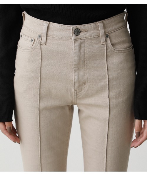 AZUL by moussy（アズールバイマウジー）の「PIN TUCK DENIM FLARE/ピンタックデニムフレア（デニムパンツ・レディース・ワンウォッシュ/ライトベージュ・SMALL/X-SMALL/MEDIUM/LARGE）」の8枚目の写真