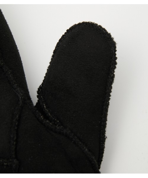 AZUL by moussy（アズールバイマウジー）の「FAUX MOUTON GLOVES/フェイクムートングローブ（手袋・メンズ・ブラック/ベージュ/グレー・FREE）」の5枚目の写真