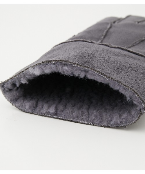 AZUL by moussy（アズールバイマウジー）の「FAUX MOUTON GLOVES/フェイクムートングローブ（手袋・メンズ・ブラック/ベージュ/グレー・FREE）」の13枚目の写真