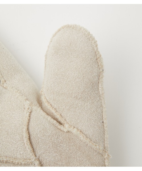 AZUL by moussy（アズールバイマウジー）の「FAUX MOUTON GLOVES/フェイクムートングローブ（手袋・メンズ・ブラック/ベージュ/グレー・FREE）」の15枚目の写真