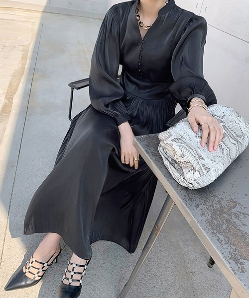 Dita Muaj.(ディータムアージュ)の「スタンドカラーシングルブレストグロスワンピース(ワンピース・レディース・ブラック/アイボリー/グレイッシュブルー・FREE)」の2枚目の写真