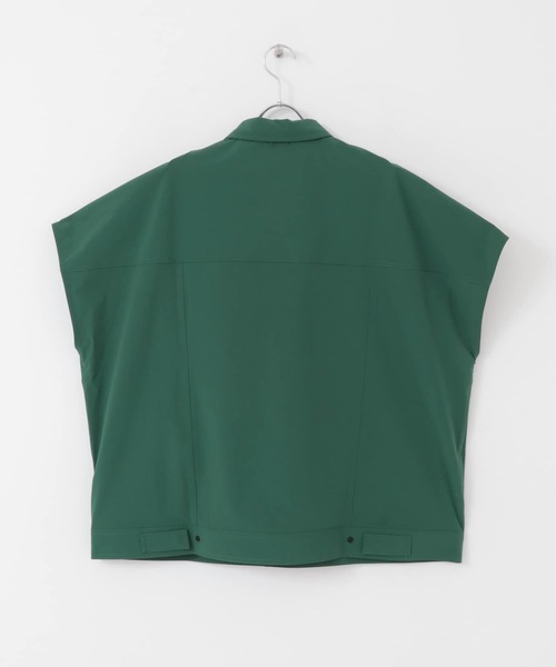 Uiscel(ユイセル)の「Uiscel マルチポケットボリュームベスト(ベスト・メンズ・ブラック/グリーン/ベージュ・ONE)」の6枚目の写真