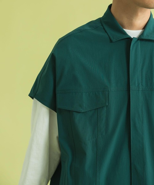 Uiscel(ユイセル)の「Uiscel マルチポケットボリュームベスト(ベスト・メンズ・ブラック/グリーン/ベージュ・ONE)」の18枚目の写真