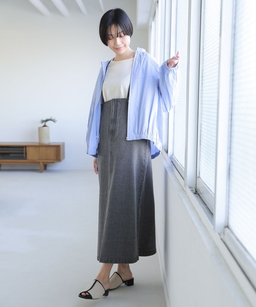 LAKOLE（ラコレ）の「ハイウエストストラップデニムスカート / 266021（ジャンパースカート・レディース・クリアブルー/グレー/ナチュラル・SMALL/MEDIUM）」の5枚目の写真