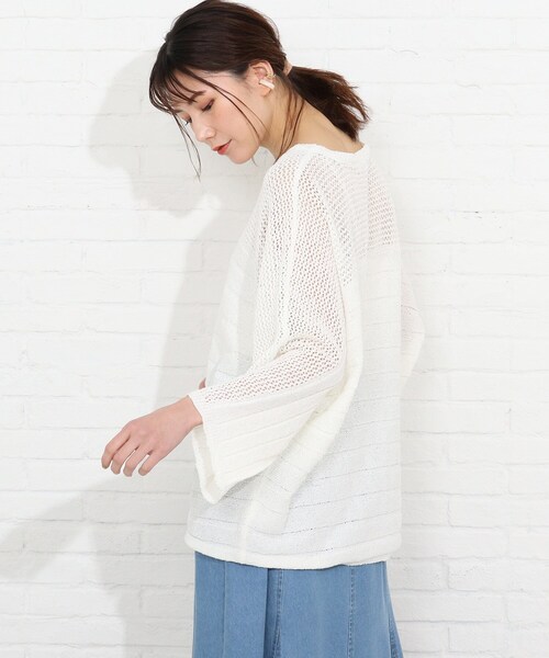 SHOO・LA・RUE(シューラルー)の「◆ブークレメッシュ切り替えニットプルオーバー(ニット/セーター・レディース・ホワイト系/ピンク系/サンドベージュ/ブラック・00)」の6枚目の写真