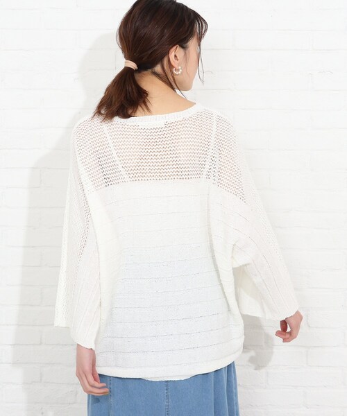 SHOO・LA・RUE(シューラルー)の「◆ブークレメッシュ切り替えニットプルオーバー(ニット/セーター・レディース・ホワイト系/ピンク系/サンドベージュ/ブラック・00)」の7枚目の写真