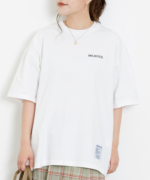 MILKFED.（ミルクフェド）の「BASIC STENCIL WIDE S/S TEE/ブランドロゴ　プリントTシャツ/半袖（Tシャツ/カットソー・レディース・ホワイト/チャコール/ライトピンク/ライトパープル/オフホワイト/ネイビー/ブラック/ライトブルー・S/M/L/XL）」の10枚目の写真