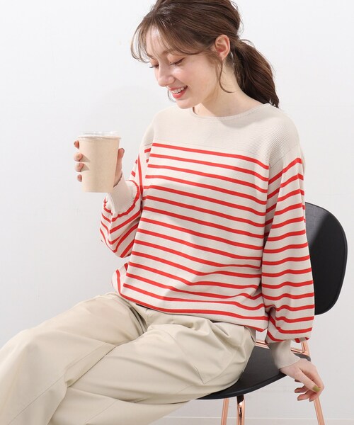 DRESKIP（ドレスキップ）の「◆ガーター切り替えボタン付きニット（ニット/セーター・レディース・ブラック系2/ライトイエロー系3/ベージュ系その他2/ワイン系4・02/03/04）」の4枚目の写真