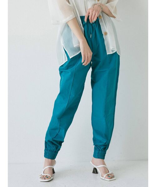 MURUA(ムルーア)の「ワッシャーナイロンパンツ(カーゴパンツ・レディース・ダークグレー/オレンジ/グリーン/ベージュ・FREE)」の3枚目の写真