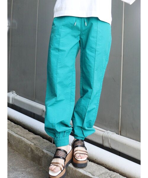 MURUA(ムルーア)の「ワッシャーナイロンパンツ(カーゴパンツ・レディース・ダークグレー/オレンジ/グリーン/ベージュ・FREE)」の20枚目の写真