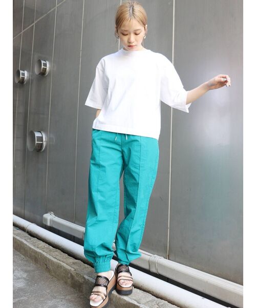 MURUA(ムルーア)の「ワッシャーナイロンパンツ(カーゴパンツ・レディース・ダークグレー/オレンジ/グリーン/ベージュ・FREE)」の12枚目の写真