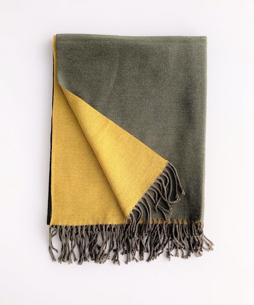 Q（キュー）の「バイカラーリバーストール（ストール/ショール・レディース・パープル/カーキ・MEDIUM）」の2枚目の写真