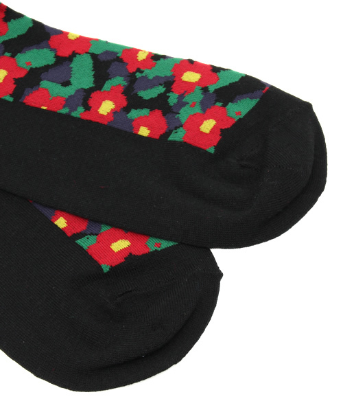 R.NEWBOLD（アールニューボールド）の「FLOWER DESING/ソックス/155900（ソックス/靴下・メンズ・ブラック系その他/ブルー系その他/レッド系その他・25-27）」の5枚目の写真