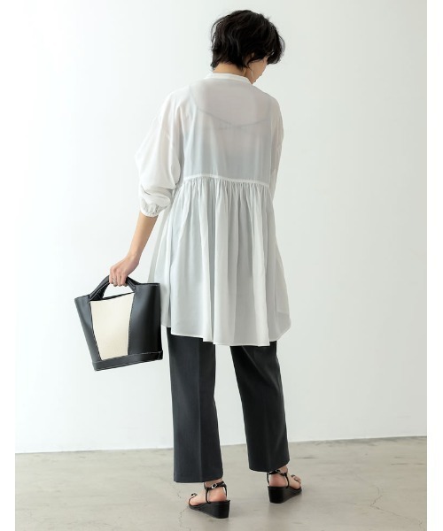 Re:EDIT(リエディ)の「ボリュームスリーブチュニックブラウス(シャツ/ブラウス・レディース・ブラック/アイボリー/グレー/ライム/ブルー/イエロー・MEDIUM/LARGE)」の11枚目の写真