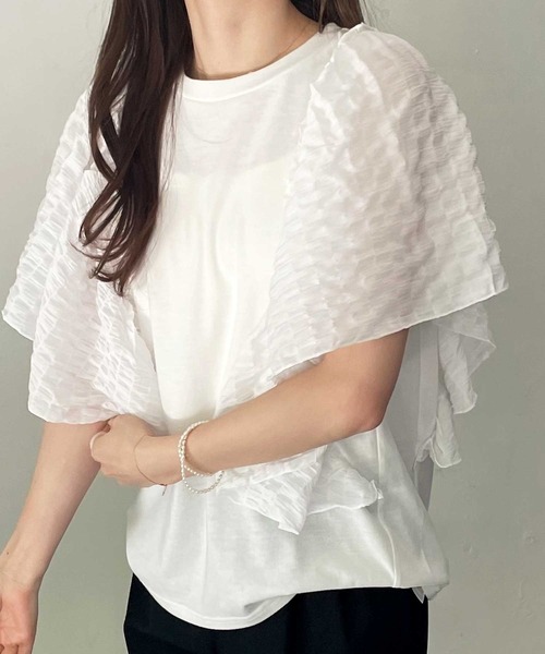 GeeRA(ジーラ)の「袖異素材フレアースリーブカットソー(Tシャツ/カットソー・レディース・オフホワイト/ブルー/ブラック・X-LARGE/MEDIUM/LARGE/XX-LARGE)」の2枚目の写真