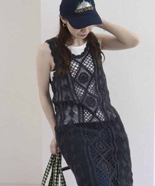 fredy emue(フレディエミュ)の「レース編みロングジレワンピース(ワンピース・レディース・ライトブルー/アイボリー/チャコールグレー・38)」の3枚目の写真