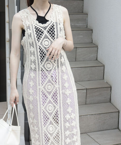 fredy emue(フレディエミュ)の「レース編みロングジレワンピース(ワンピース・レディース・ライトブルー/アイボリー/チャコールグレー・38)」の14枚目の写真