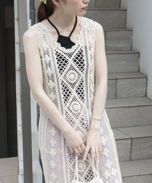 fredy emue(フレディエミュ)の「レース編みロングジレワンピース(ワンピース・レディース・ライトブルー/アイボリー/チャコールグレー・38)」の15枚目の写真
