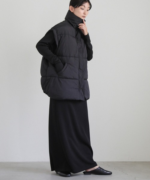 select MOCA（セレクトモカ）の「オーバーサイズスタンドカラーキルティングベスト（ダウンベスト・レディース・アイボリー/ブラック・FREE）」の15枚目の写真