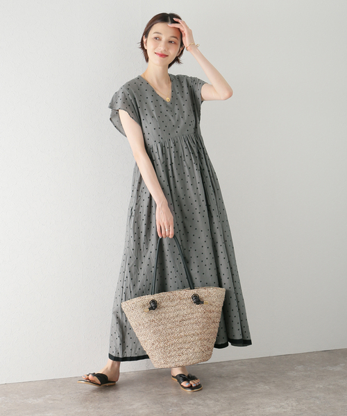 ꧁❥ ラトータリテ インディゴ コットンストレッチ ノーカラーワンピース La Totalite｜ラ トータリテのワンピース（レディース）の公式