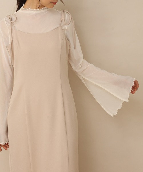 one after another NICE CLAUP（ワンアフターアナザーナイスクラップ）の「レイヤードスタイルにもおすすめ 袖フレアシアーインナー（Tシャツ/カットソー・レディース・ブラック/モカ/アイボリー/ベージュ・FREE）」の12枚目の写真