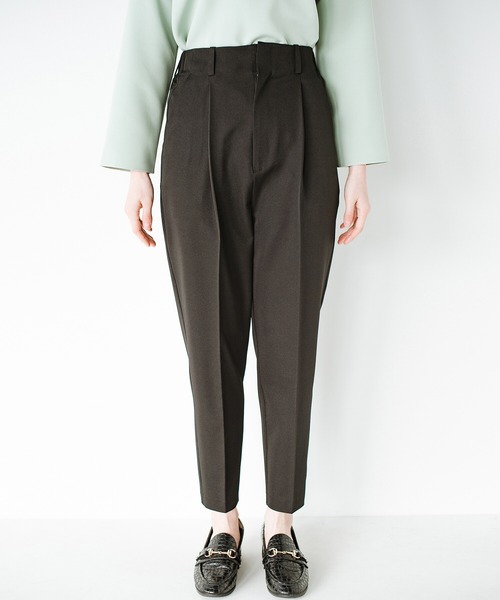 haco!(ハコ)の「これさえあればきちんとシーンも急な雨も怖くない!撥水加工のフォーマル裏地付きジャケット・パンツ2点セット by que made me(スーツセット・レディース・グレー/ネイビー/ブラック・LARGE/X-LARGE/SMALL/MEDIUM)」の16枚目の写真