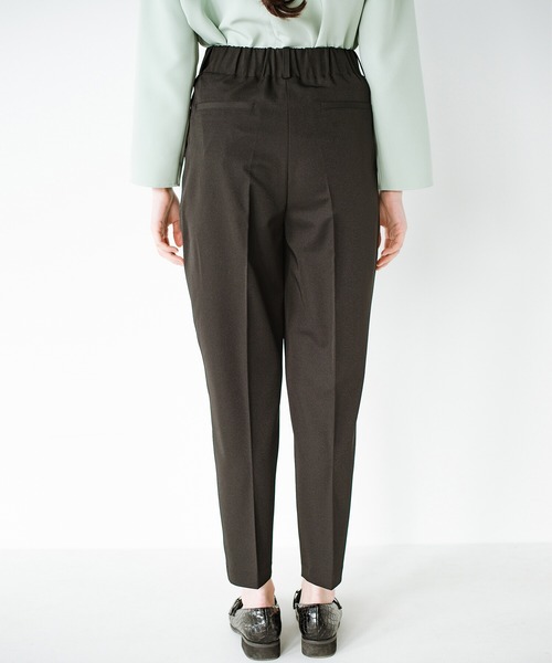 haco!(ハコ)の「これさえあればきちんとシーンも急な雨も怖くない!撥水加工のフォーマル裏地付きジャケット・パンツ2点セット by que made me(スーツセット・レディース・グレー/ネイビー/ブラック・LARGE/X-LARGE/SMALL/MEDIUM)」の18枚目の写真