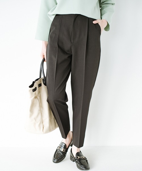 haco!(ハコ)の「これさえあればきちんとシーンも急な雨も怖くない!撥水加工のフォーマル裏地付きジャケット・パンツ2点セット by que made me(スーツセット・レディース・グレー/ネイビー/ブラック・LARGE/X-LARGE/SMALL/MEDIUM)」の19枚目の写真