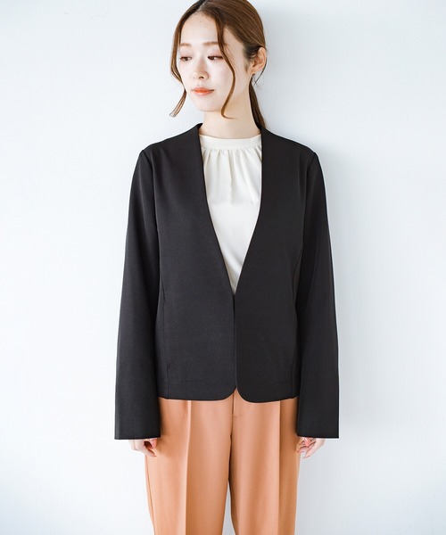 haco!(ハコ)の「これさえあればきちんとシーンも急な雨も怖くない!撥水加工のフォーマル裏地付きジャケット・パンツ2点セット by que made me(スーツセット・レディース・グレー/ネイビー/ブラック・LARGE/X-LARGE/SMALL/MEDIUM)」の7枚目の写真