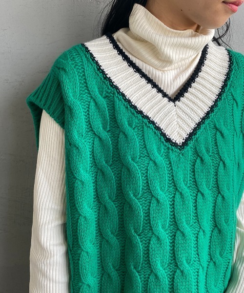 THE SHINZONE（ザ　シンゾーン）の「[THE SHINZONE/ザ シンゾーン] チルデン Vネックニットベスト（ベスト・レディース・ホワイト/グリーン・F）」の21枚目の写真
