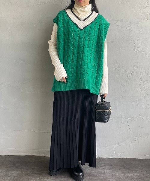 THE SHINZONE（ザ　シンゾーン）の「[THE SHINZONE/ザ シンゾーン] チルデン Vネックニットベスト（ベスト・レディース・ホワイト/グリーン・F）」の22枚目の写真