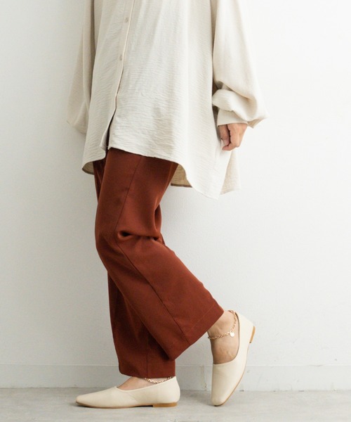 Fabby fabby(ファビィーファビィー)の「アンクル金具付きスクエアフラットシューズ(ドレスシューズ・レディース・ブラウン/ブラック/ベージュ/オフホワイト・LARGE/MEDIUM/SMALL)」の13枚目の写真