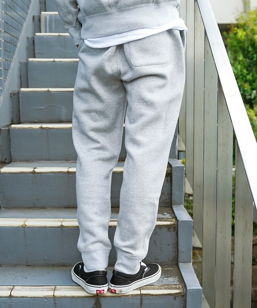 Champion（チャンピオン）の「【CHAMPION/チャンピオン】裏起毛スウェットパンツ テーパードシルエット 裾口リブ仕様　 サスティナブル素材（スウェットパンツ・メンズ・ブラック/ネイビー/杢グレー/ダークグリーン・X-LARGE/LARGE/MEDIUM）」の15枚目の写真