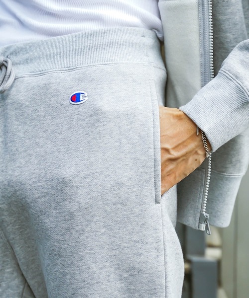 Champion（チャンピオン）の「【CHAMPION/チャンピオン】裏起毛スウェットパンツ テーパードシルエット 裾口リブ仕様　 サスティナブル素材（スウェットパンツ・メンズ・ブラック/ネイビー/杢グレー/ダークグリーン・X-LARGE/LARGE/MEDIUM）」の17枚目の写真