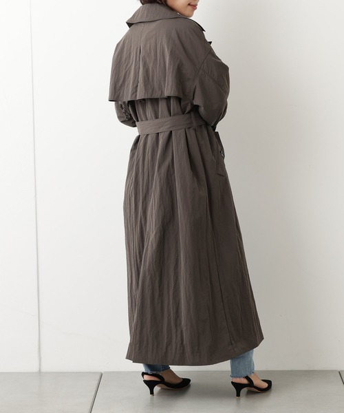 OUVRAGE CLASSE（ウヴラージュクラス）の「オーバートレンチコート（トレンチコート・レディース・ベージュ/モカ・FREE）」の7枚目の写真
