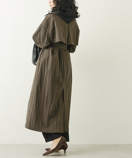 OUVRAGE CLASSE（ウヴラージュクラス）の「オーバートレンチコート（トレンチコート・レディース・ベージュ/モカ・FREE）」の4枚目の写真