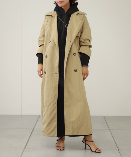 OUVRAGE CLASSE（ウヴラージュクラス）の「オーバートレンチコート（トレンチコート・レディース・ベージュ/モカ・FREE）」の11枚目の写真