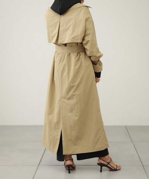 OUVRAGE CLASSE（ウヴラージュクラス）の「オーバートレンチコート（トレンチコート・レディース・ベージュ/モカ・FREE）」の14枚目の写真