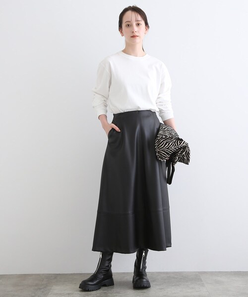 INDIVI(インディヴィ)の「【WORLD for the World】バックフォト ロングTシャツ(Tシャツ/カットソー・レディース・ホワイト・13/38/05)」の4枚目の写真