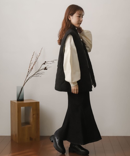 SENSE OF PLACE by URBAN RESEARCH（センスオブプレイスバイアーバンリサーチ）の「『UR TECH』キルティングベスト（ダウンベスト・レディース・アイボリー/カーキ/ブラック・ONE）」の18枚目の写真