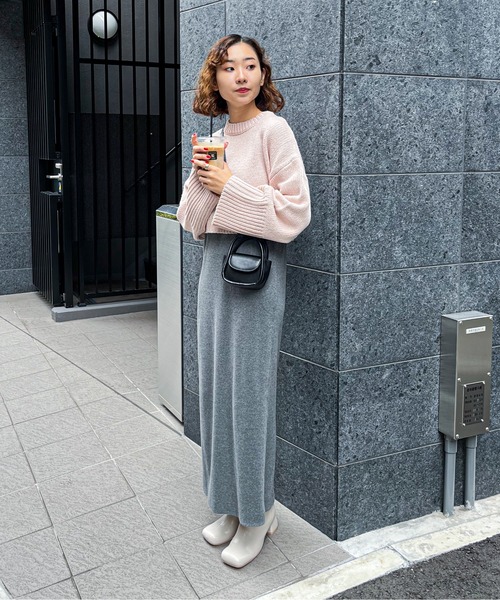 feepur（フェピュール）の「【ハンドウォッシャブル】メランジショートオーバーニット（ニット/セーター・レディース・ブラック/オフホワイト/イエロー/グリーン/ピンク・MEDIUM）」の19枚目の写真