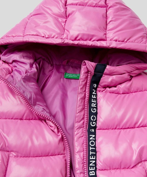 BENETTON (UNITED COLORS OF BENETTON)(ベネトンユナイテッドカラーズオブベネトン)の「【GREEN B】キッズフード付きフリル中綿ジャケットG(その他アウター・キッズ・ホワイト系その他/ピンク・104/X-SMALL/116/90/82/98)」の6枚目の写真