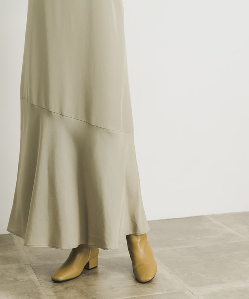 URBAN RESEARCH（アーバンリサーチ）の「ヘム切替キャミワンピース（ワンピース・レディース・ブラック/ベージュ・FREE）」の4枚目の写真