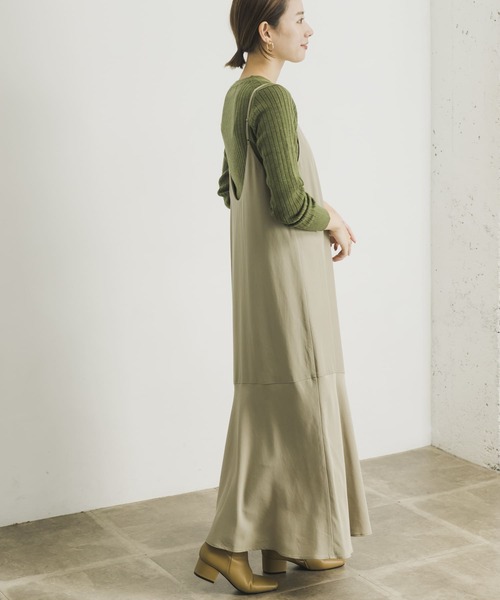 URBAN RESEARCH（アーバンリサーチ）の「ヘム切替キャミワンピース（ワンピース・レディース・ブラック/ベージュ・FREE）」の16枚目の写真