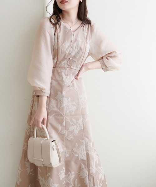 natural couture（ナチュラルクチュール）の「オケージョン対応　大花フロッキーワンピース（ドレス・レディース・ベージュ/ブラック・FREE）」の6枚目の写真