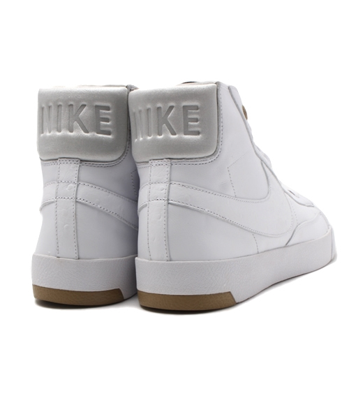 NIKE SPORTSWEAR(ナイキスポーツウェアー)の「ユニセックス ナイキ ブレーザー ホワイト NIKE BLAZER LUX PRM QS 776261-100(スニーカー・メンズ・ホワイト・24.5cm/27.5cm/28.5cm/26.5cm/27cm/24cm/28cm)」の4枚目の写真